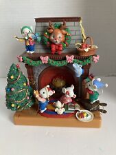 vtg Mistletoe Magic Animated Musical Mice Fireplace Christmas Animation & Lights picture