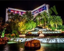 Mirage Hotel Casino Beatles Love Cirque du Soleil Night MarqueH Vegas 8x10 Photo picture
