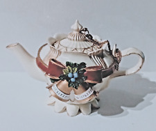 Nini's christmas miniature decorative tea pot picture