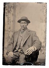 CIRCA 1870s 1/6TH PLATE TINTYPE WEALTHY AFRICAN AMERICAN MAN IN SUIT & HAT picture