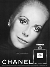 1974 Chanel N°5 Perfume Catherine Deneuve face portrait retro photo print ad S12 picture