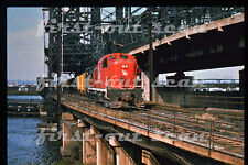 R DUPLICATE SLIDE - CNJ Jersey Central 1552 ALCO RS-3 Action Jersey City Oct 76 picture