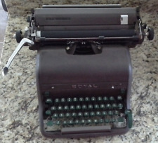 REDUCED $20 --- Royal Typewriter Magic Margin Typewriter - Green Keys picture