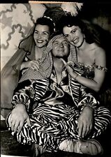 LG20 1957 Orig Steve Wever Photo OPA LOCKA ARABIAN NIGHTS PAGEANT KING & HAREM picture
