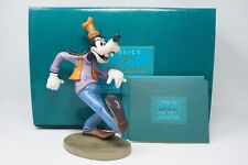 WDCC WALT DISNEY GOOFY MOVING DAY CLASSIC COLLECTION 1997 MEMBERS ONLY SCULPTURE picture