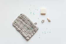 Linen Waffle Washcloths / gloves: Exquisite Texture for Your Skin picture