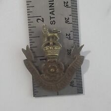 WW1 Loyal North Lancashire Regiment Cap Badge KC Bi-Metal Broken Slider picture