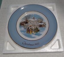 1977 AVON ENOCH WEDGWOOD CAROLLERS IN THE SNOW PLATE MADE IN ENGLAND picture