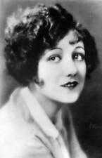 Elinor Fair the leading Hollywood film actress in silent films- 1925 Old Photo picture