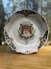 ANTIQUE FRENCH HAND PAINTED ARMORIAL FAIENCE PLATE W/ DOUBLE CRESTS, SIGNED 10