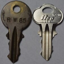 *NEW* Wurlitzer RW85 Cabinet Key For Models 1600A Thru 1650A picture