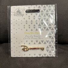 Disney Store Flair Exclusive Starter Gold Red Key Pin Limited Edition 2020 picture