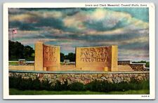 Council Bluffs IA-Iowa, Lewis and Clark Memorial, Antique Vintage Postcard picture