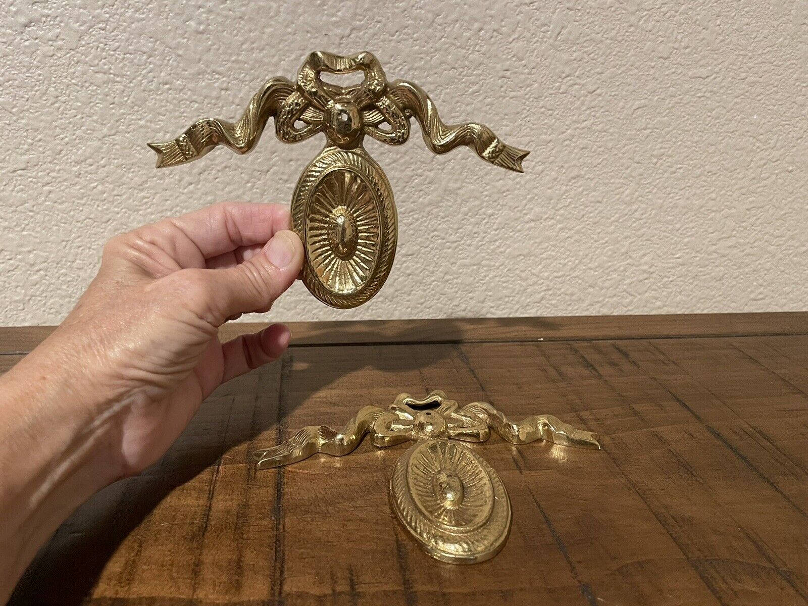 2 Vintage Solid Brass Bow & Ribbon Medallion Wall Accents *Beautiful*