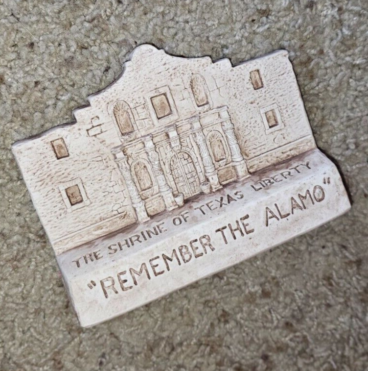Vintage Remember the Alamo Travel Vacation Souvenir 5.5\