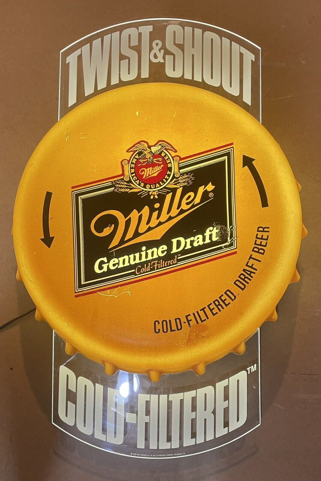 Retro Miller Genuine Draft Twist And Shout Bottle Cap Light Original Condition
