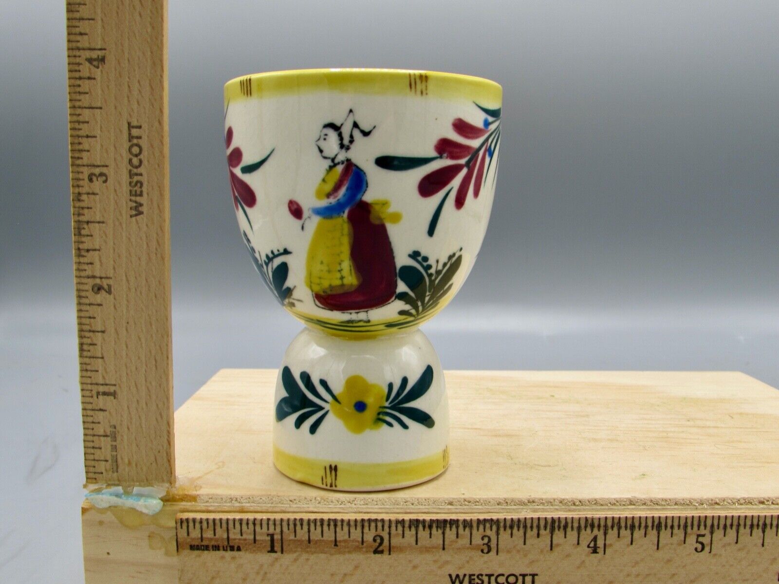 EGG CUP DUTCH MOTIF 4 Inch Tall Crazing Colorful