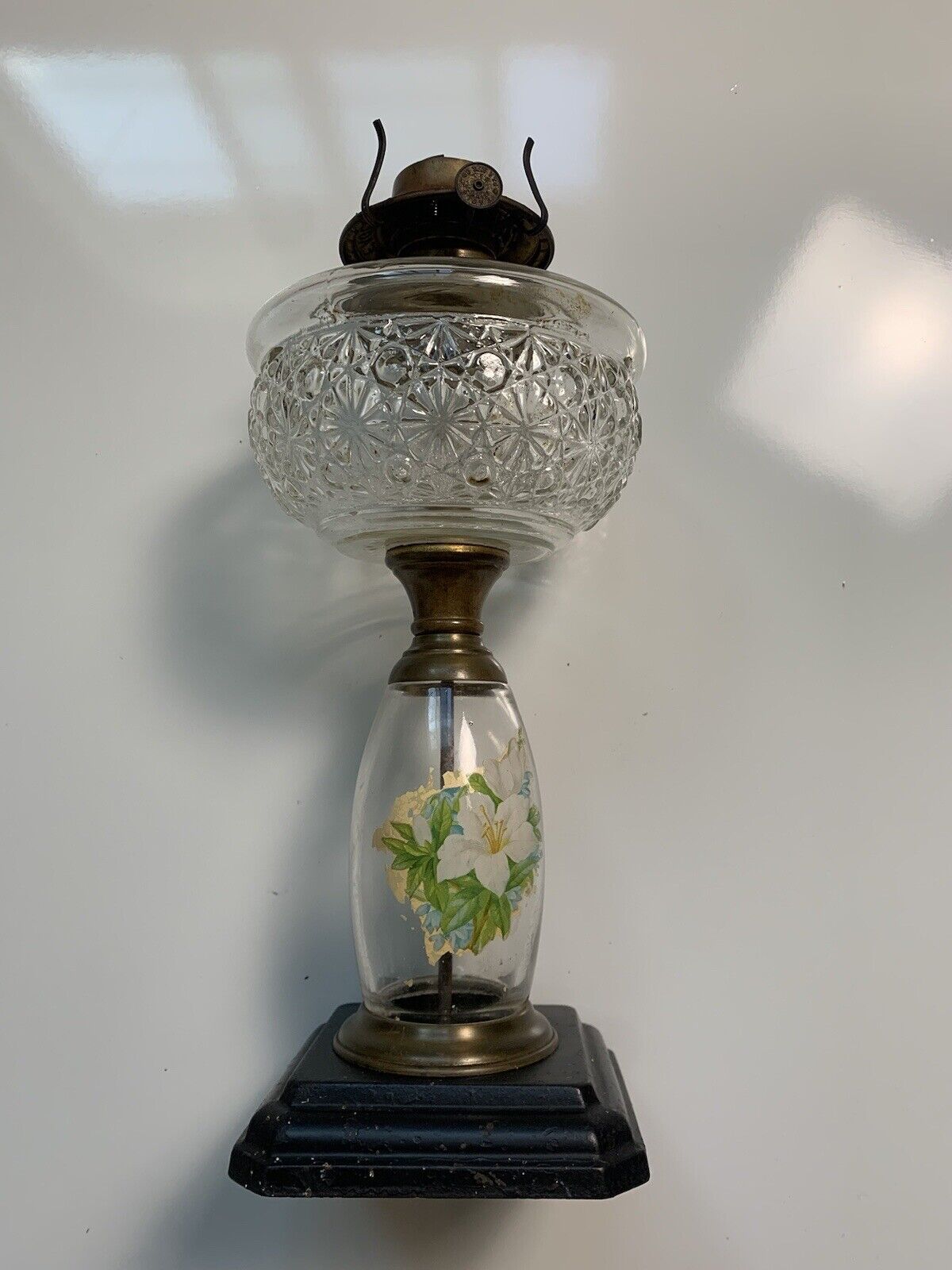 Antique Eagle Oil Lamp flower pattern 1850-1900