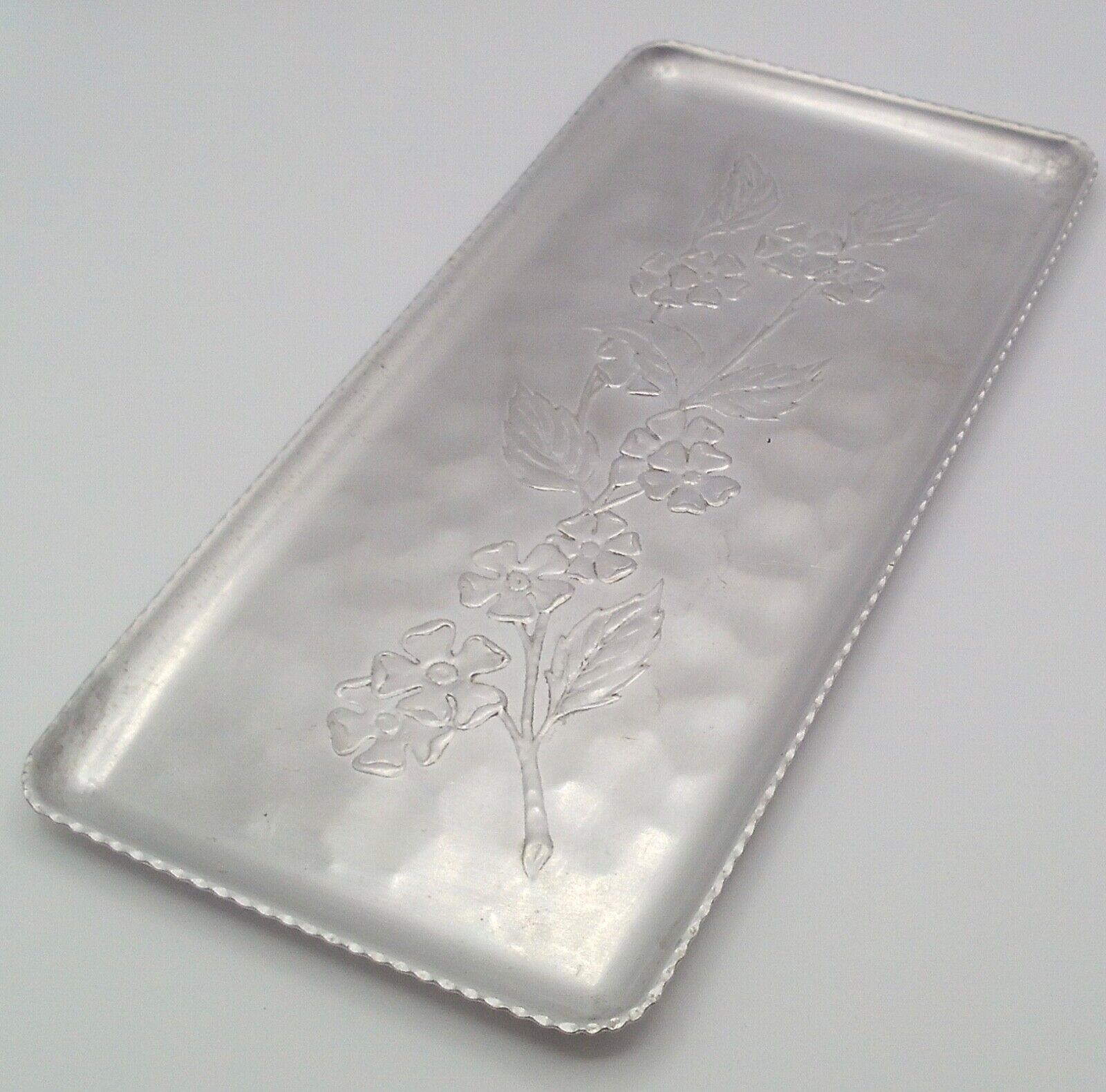 Vintage Hammered Embossed Aluminum Serving Tray Floral Pattern Scalloped Edge