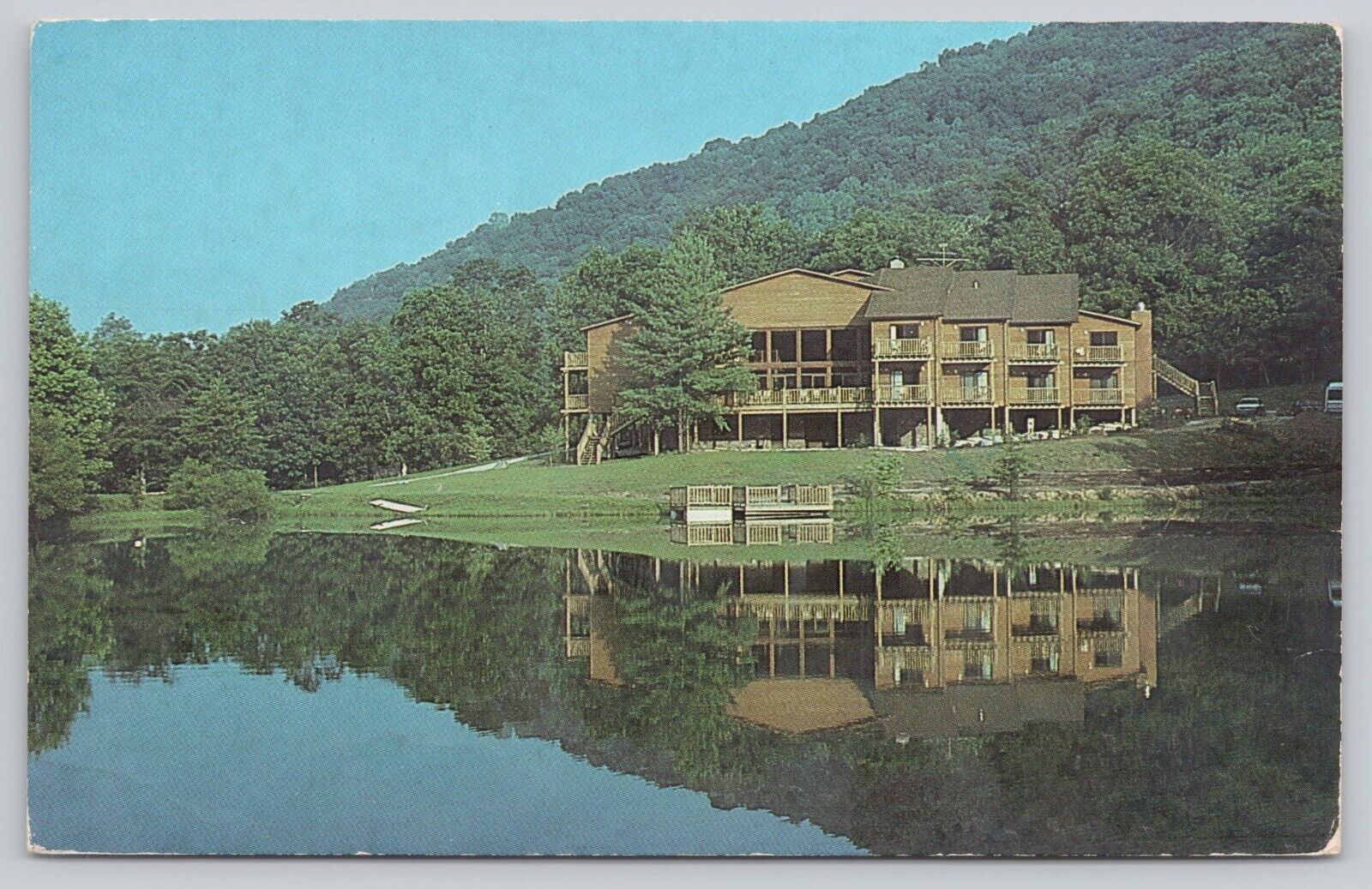 Postcard , Freedom Escape Lodge Weaverville NC North Carolina