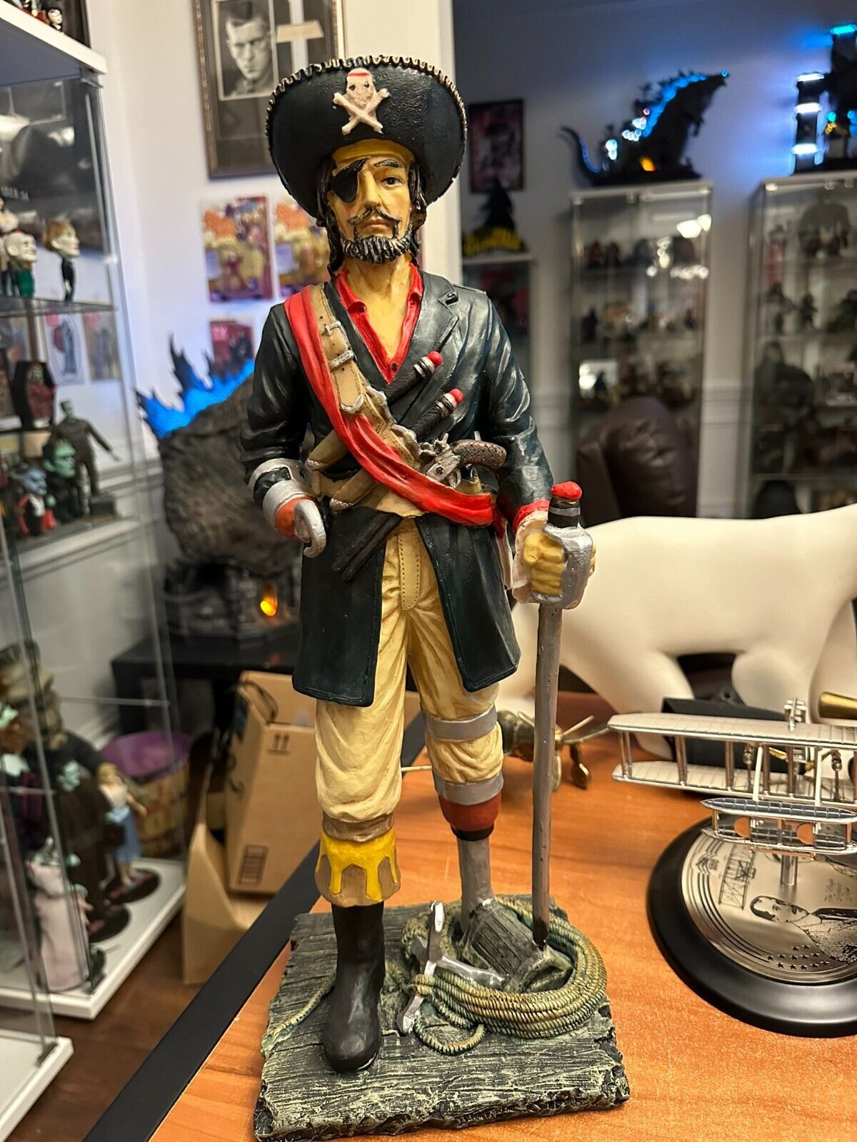 Resin Captain Hook Black Beard Pirate 18 inch statue vintage
