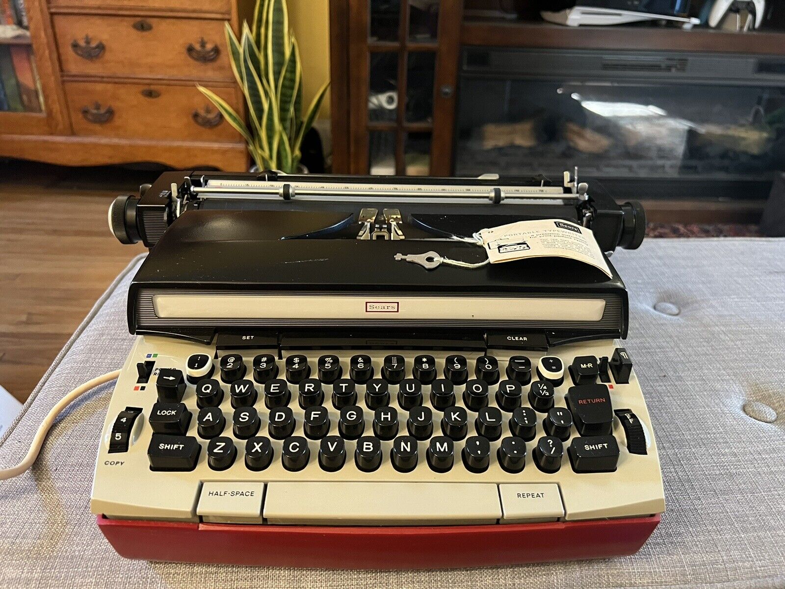 1960’s Sears Medalist Power 12 Typewriter Black & Red WORKS See Video
