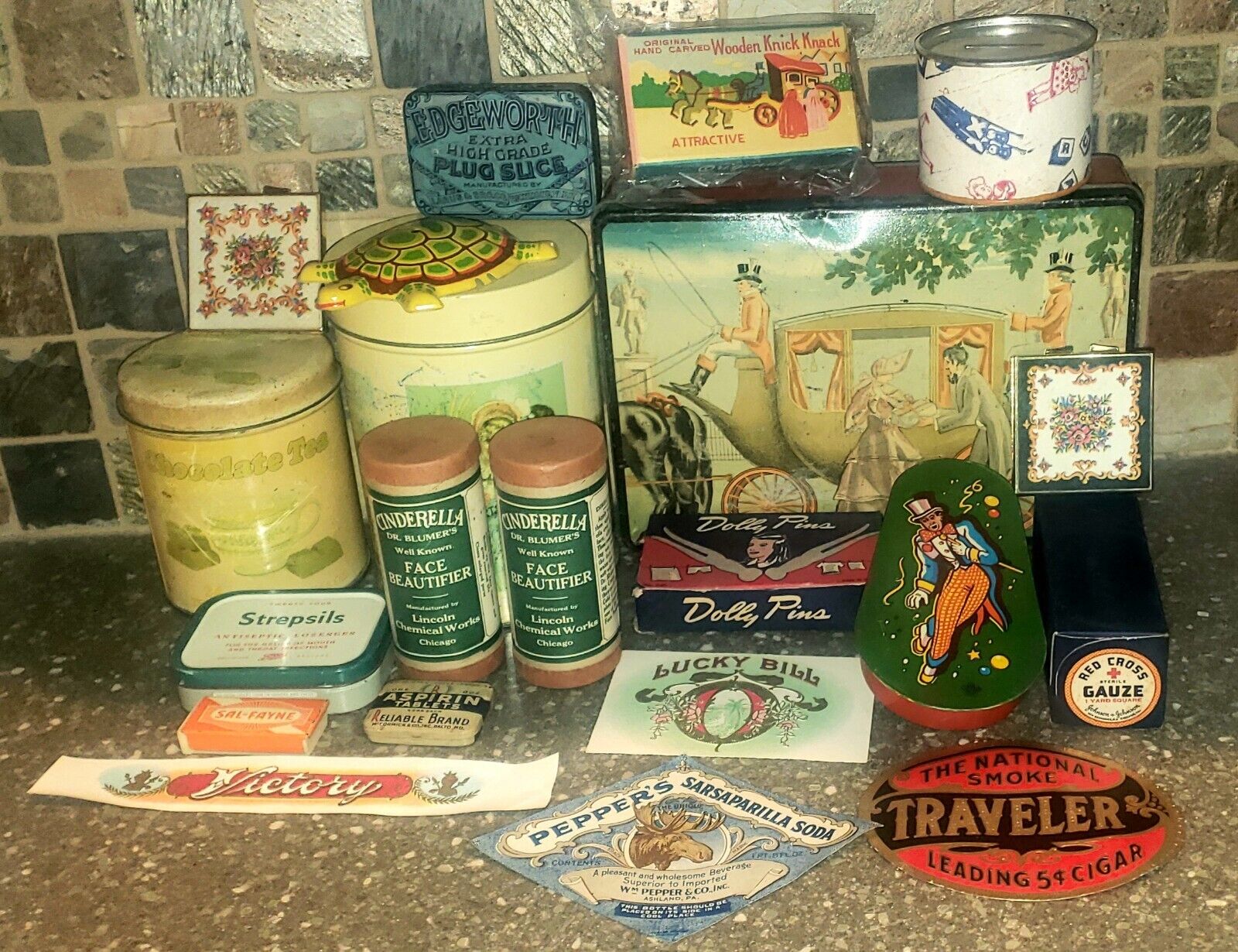 Excellent Lot Of 21 RARE Vintage & Antique Advertising Collectible Tins 