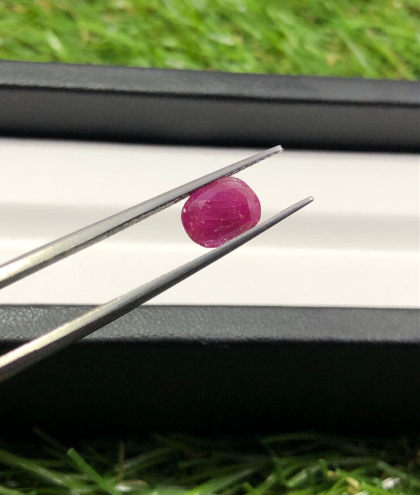 1.80 carats beautiful ruby piece from Afghanistan