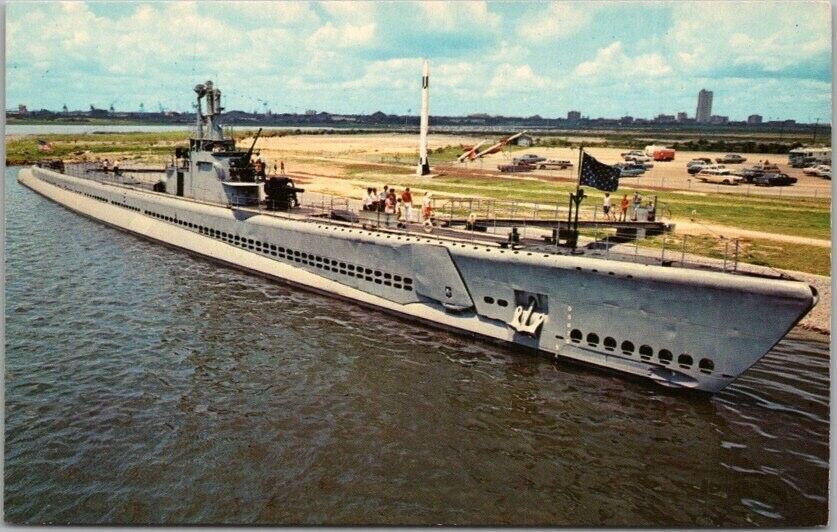 c1960s MOBILE Alabama Postcard U.S.S. DRUM (SS-228) Submarine View Unused