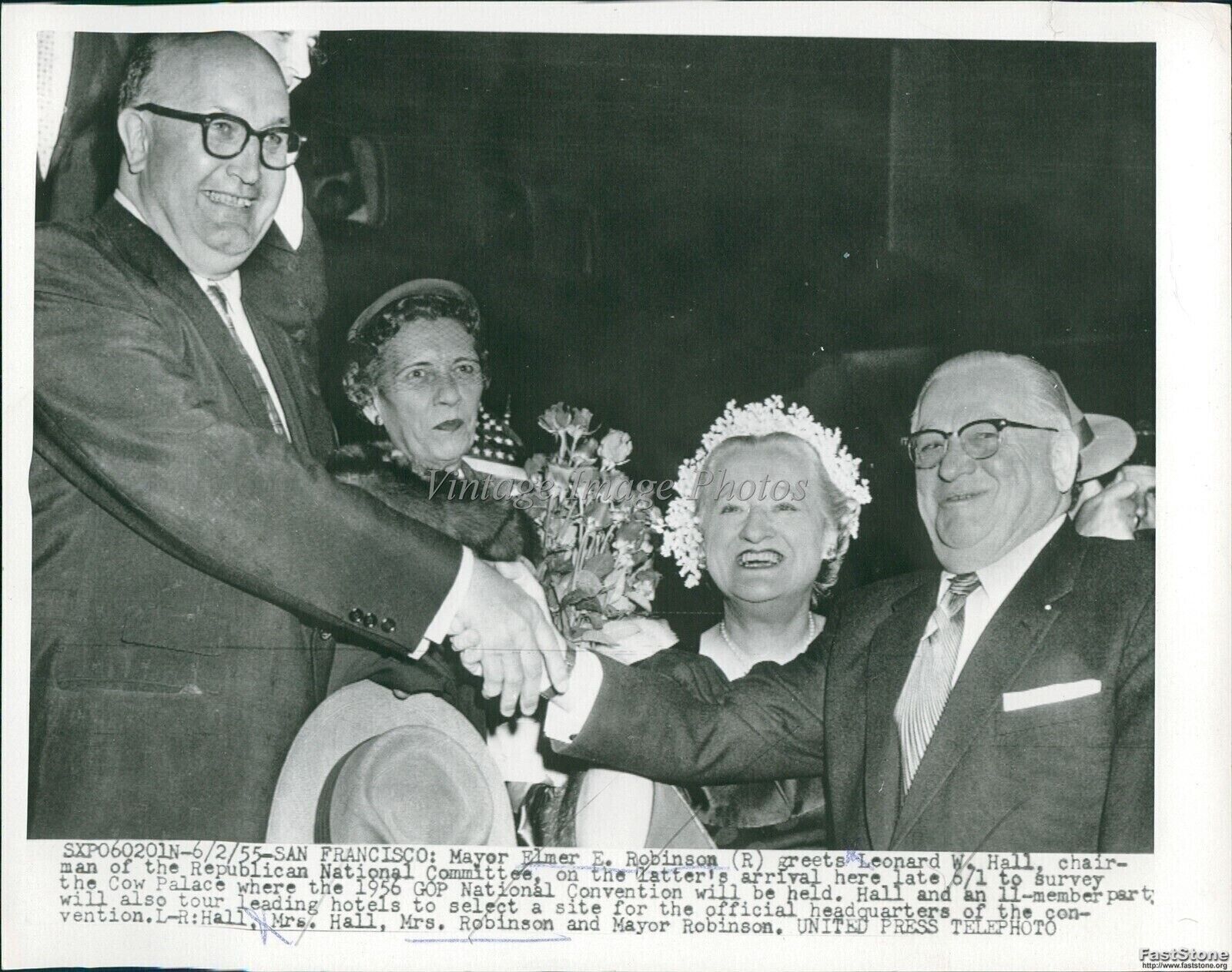 1955 Elmer E Robinson S.F Mayor Greets Rnc Chair L. Hall Politics Wirephoto 7X9