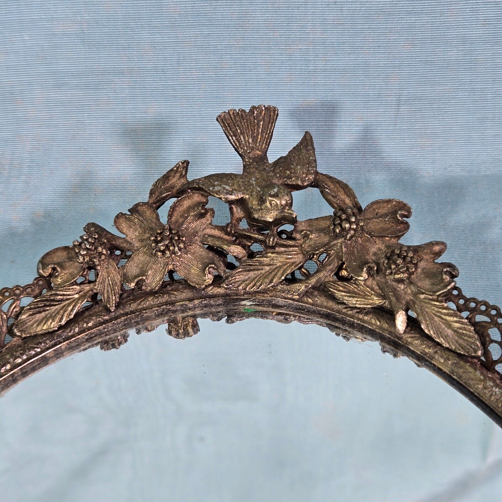 Vtg Victorian Ornate Ormalu Brass Bird  Oval Vanity Table Dresser Mirror 17\