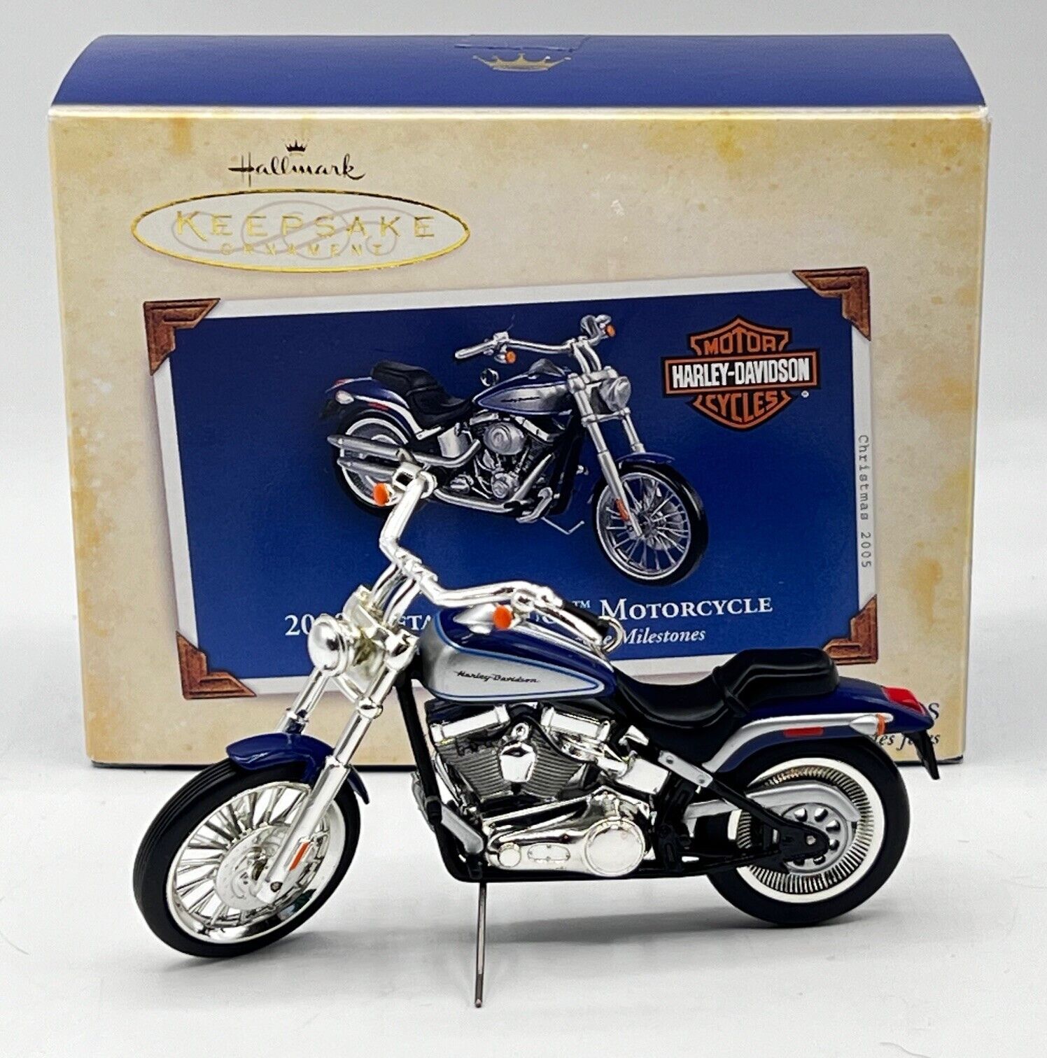 HALLMARK Keepsake Ornament - 2000 Softail Deuce Harley Davidson Motorcycle