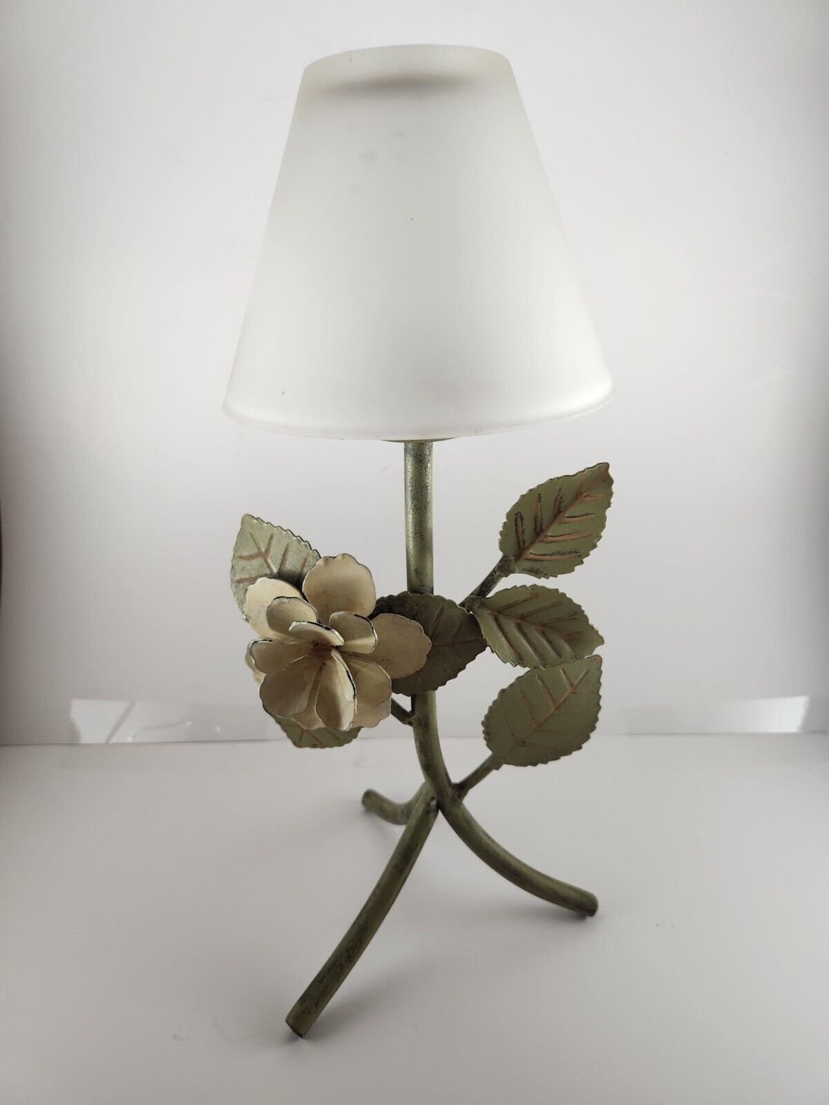Vintage Metal Floral Leaves Tealight Lamp w/Frosted Glass Shade Cream/Green 13