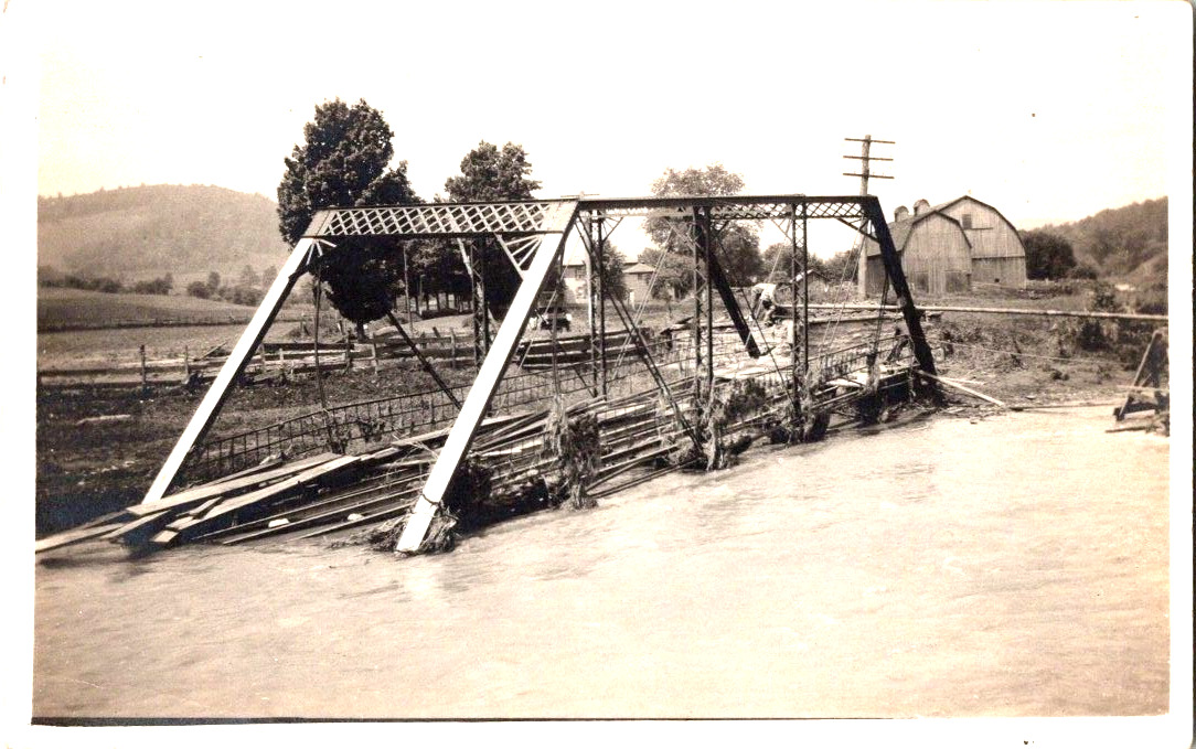 Old iron bridge being flooded out RPPC vintage postcard a45