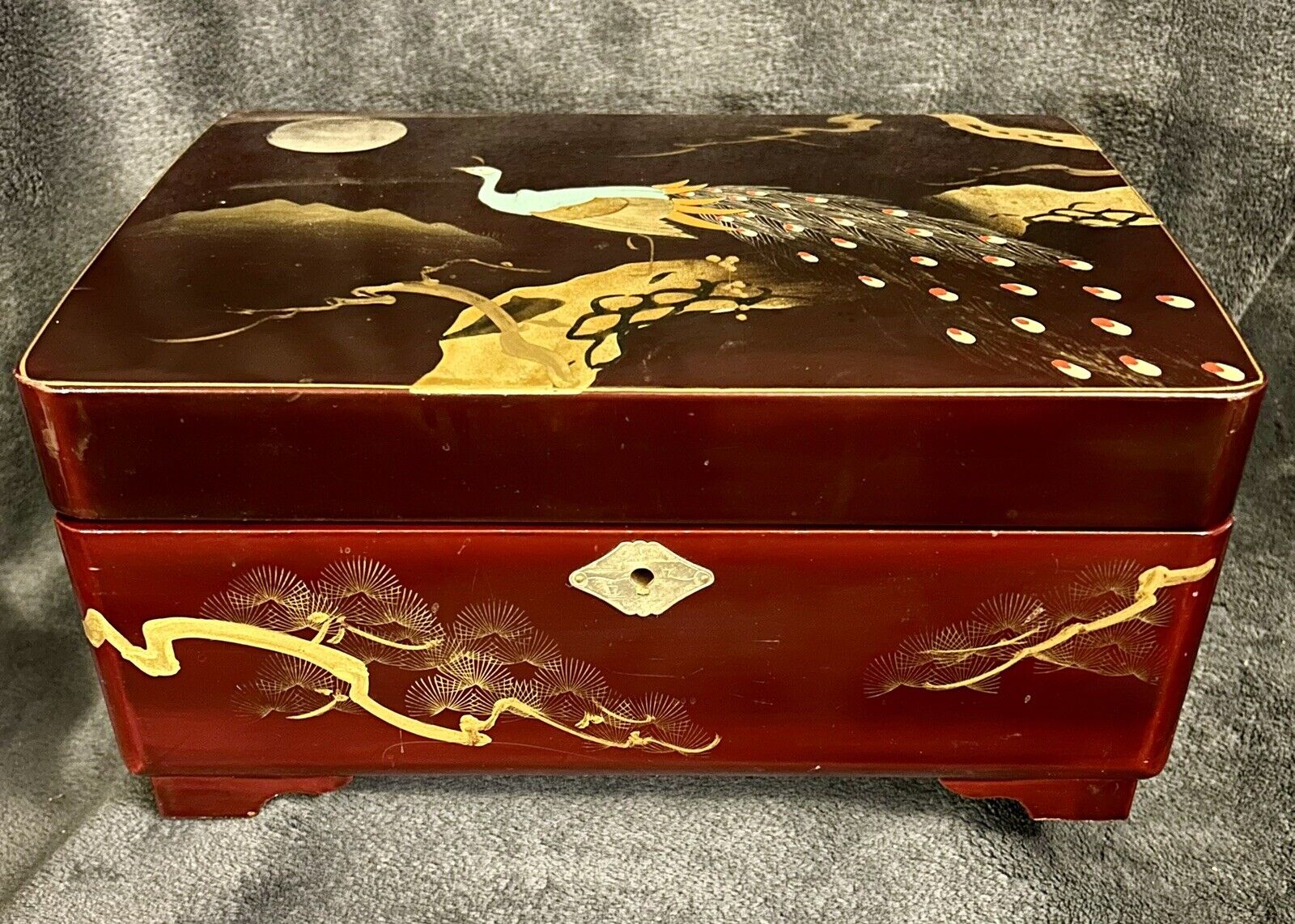 Japanese Lacquered Wood Jewelry Storage Chest Music Box C-1950s 11.75”D