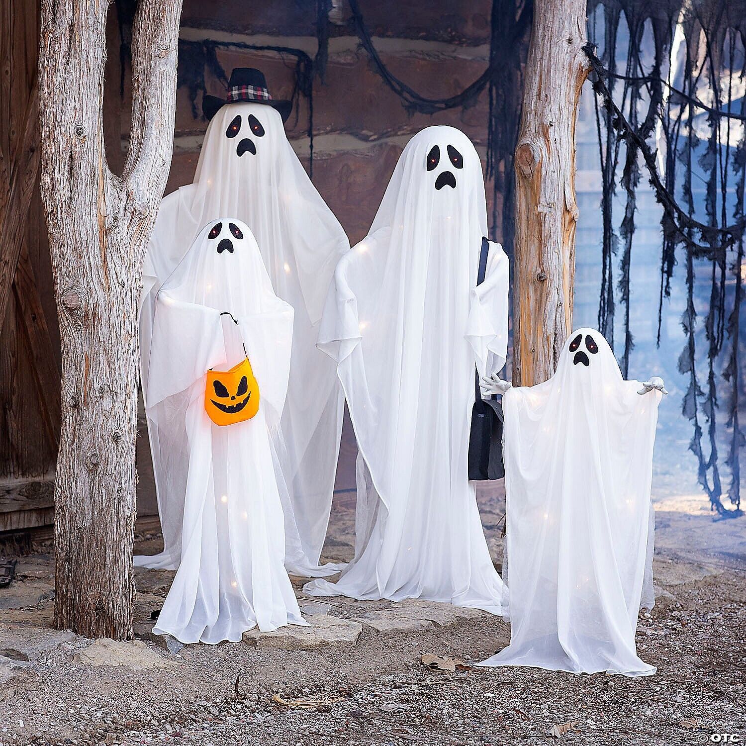 WAIT 4 IT 2024 HALLOWEEN SET OF (4) STANDING GHOST FAMILY LIGHTED (PRE SALE) 