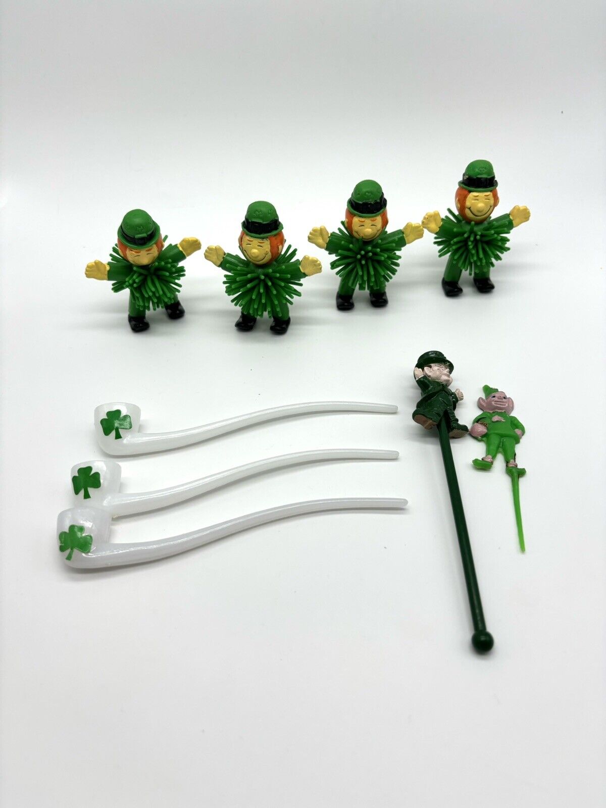 Vintage St Patricks Day Lucky Plastic Pipes Hong Kong Leprechaun Porcupines Pix