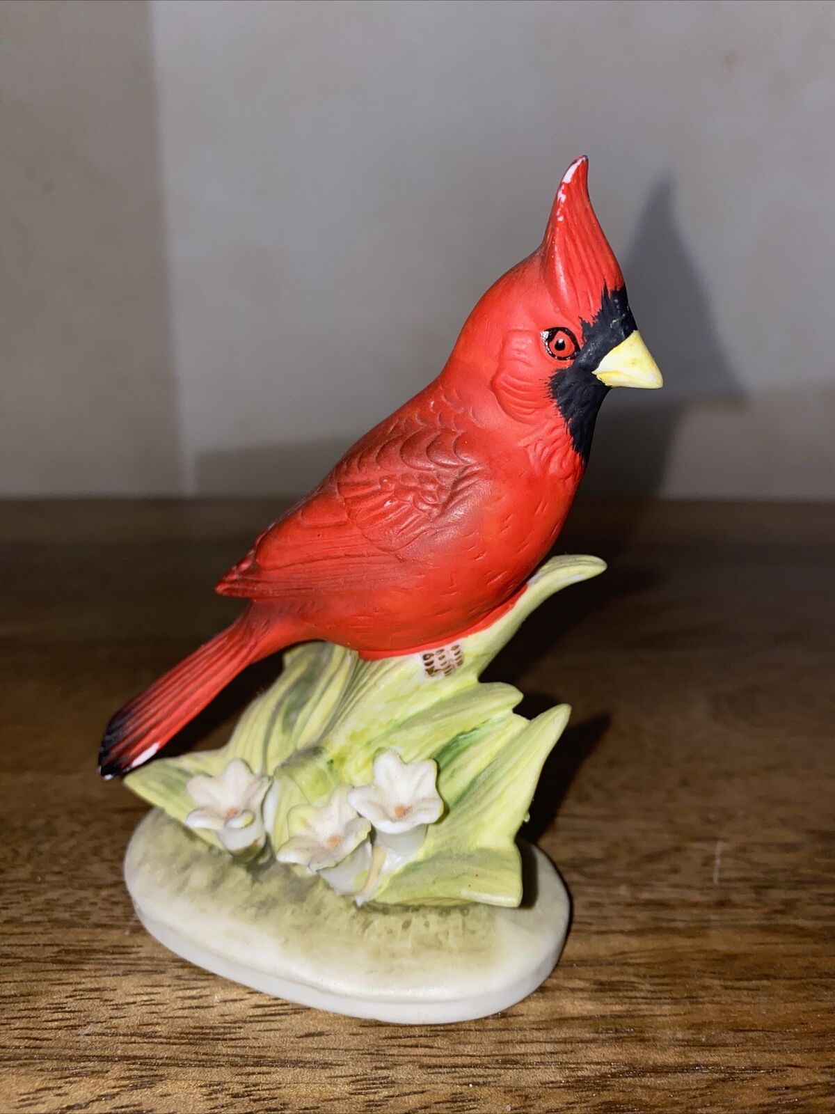 Vintage LEFTON Cardinal Bird Head Down 4.5 Inch Figurine KW464 JAPAN