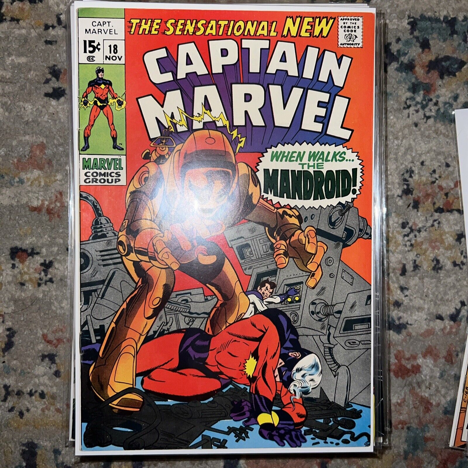 Captain Marvel #18 VF 8.0 Carol Danvers gets her Powers  Marvel 1969 High Grade