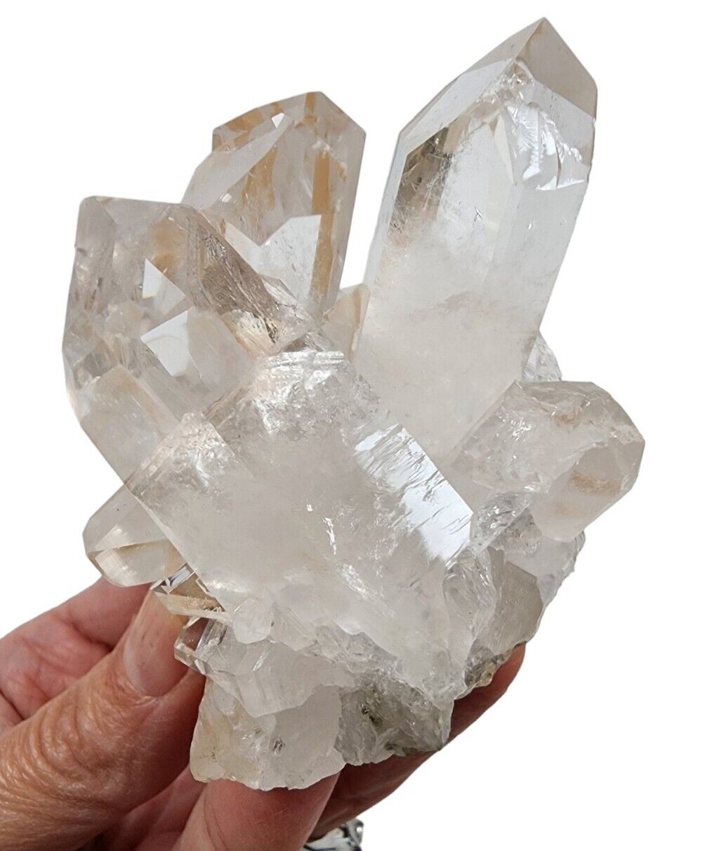Quartz Crystal Cluster 200 grams.