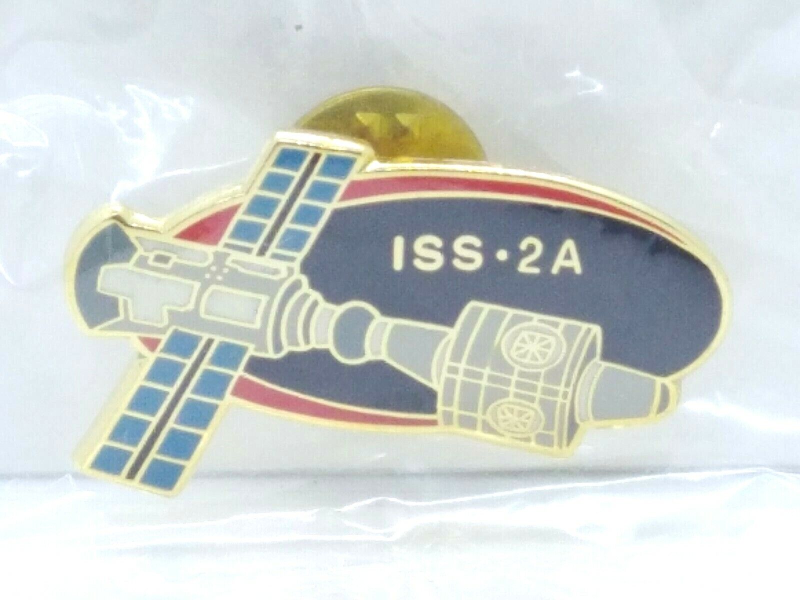 ISS-2A SATELLITE DESIGNED SPACE FLIGHT AWARENESS  ENAMEL  COLLECTIBLE LAPEL PIN