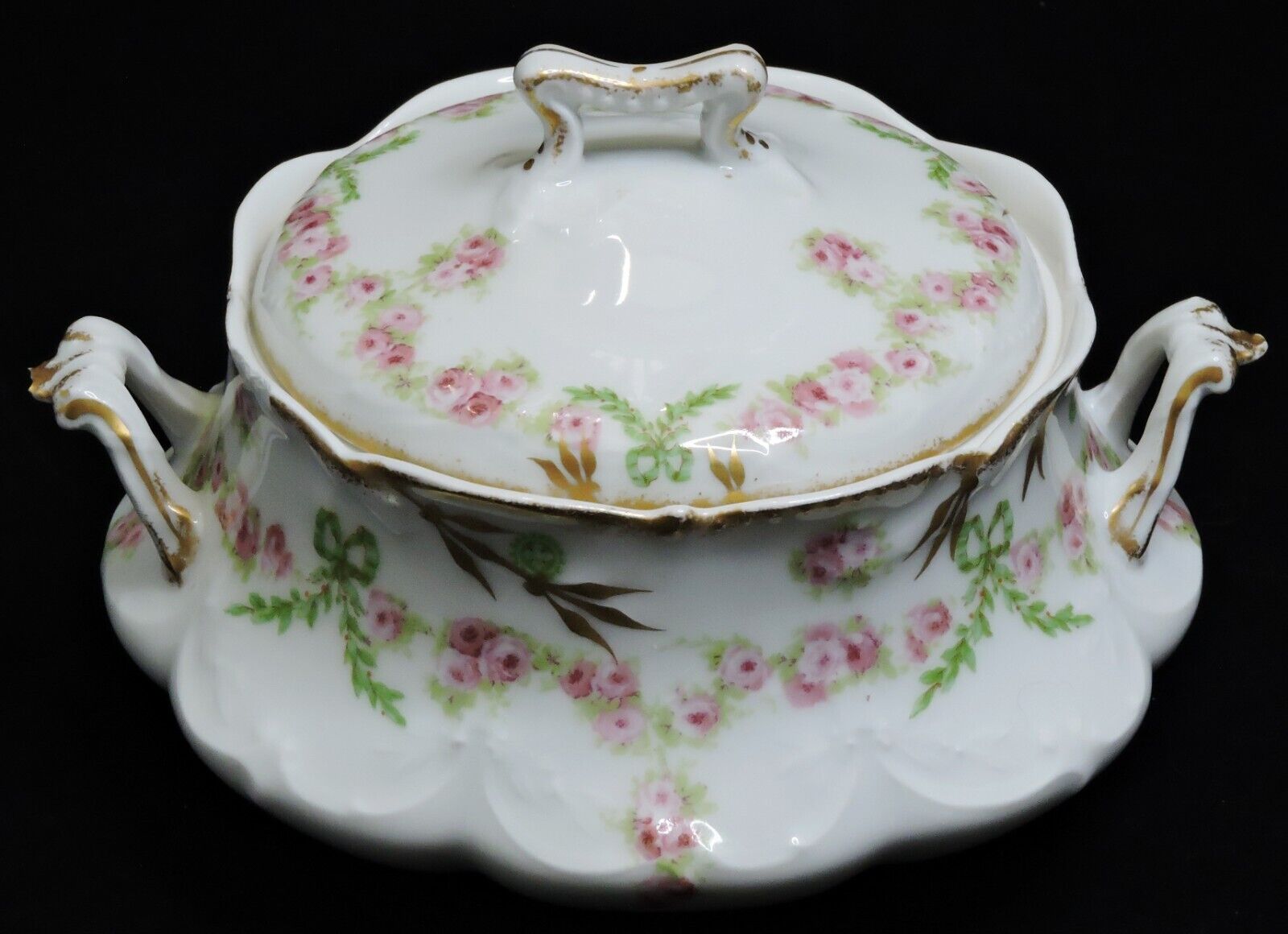 LIMOGES SMALL TUREEN OLD ABBEY CIRCA 1910 *RARE*