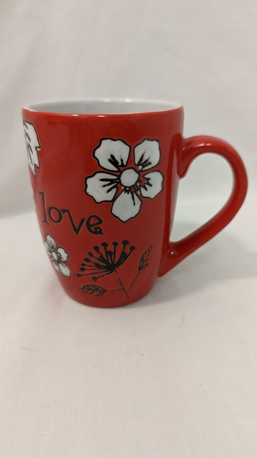 2010 Christian Art Gifts Coffee Mug 235 Love FLOWERS floral Red and white GODLY 