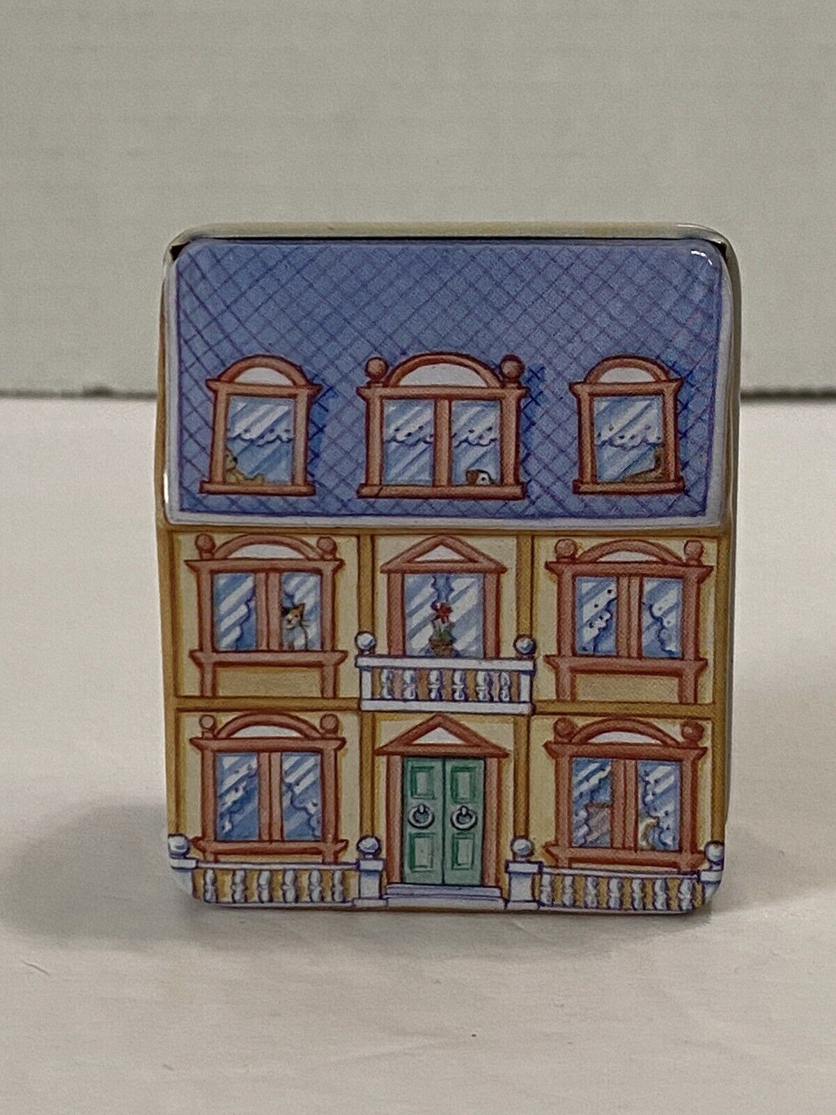 Elite Gift Boxes Vintage Miniature Tin Continental Doll’s House Dana Kubrick