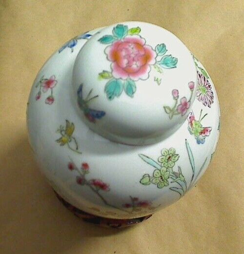 Vintage Chinese Oriental Hand Painted Ginger Jar W/ Lid and Carved Wooden Stand