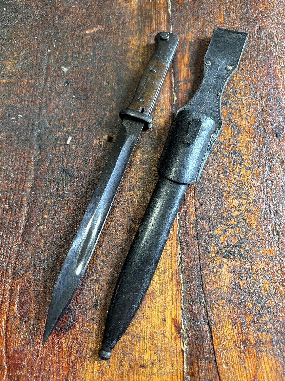 WW2 German k98 bayonet With Frog and Scabbard. Excellent. Matching Numbers.