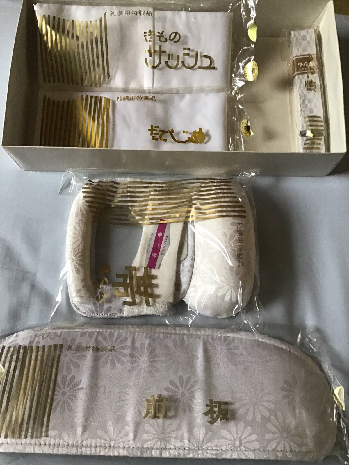 Kimono Kitsuke 5-piece Set Obi-makura and Dressing Accessories Old Open Box