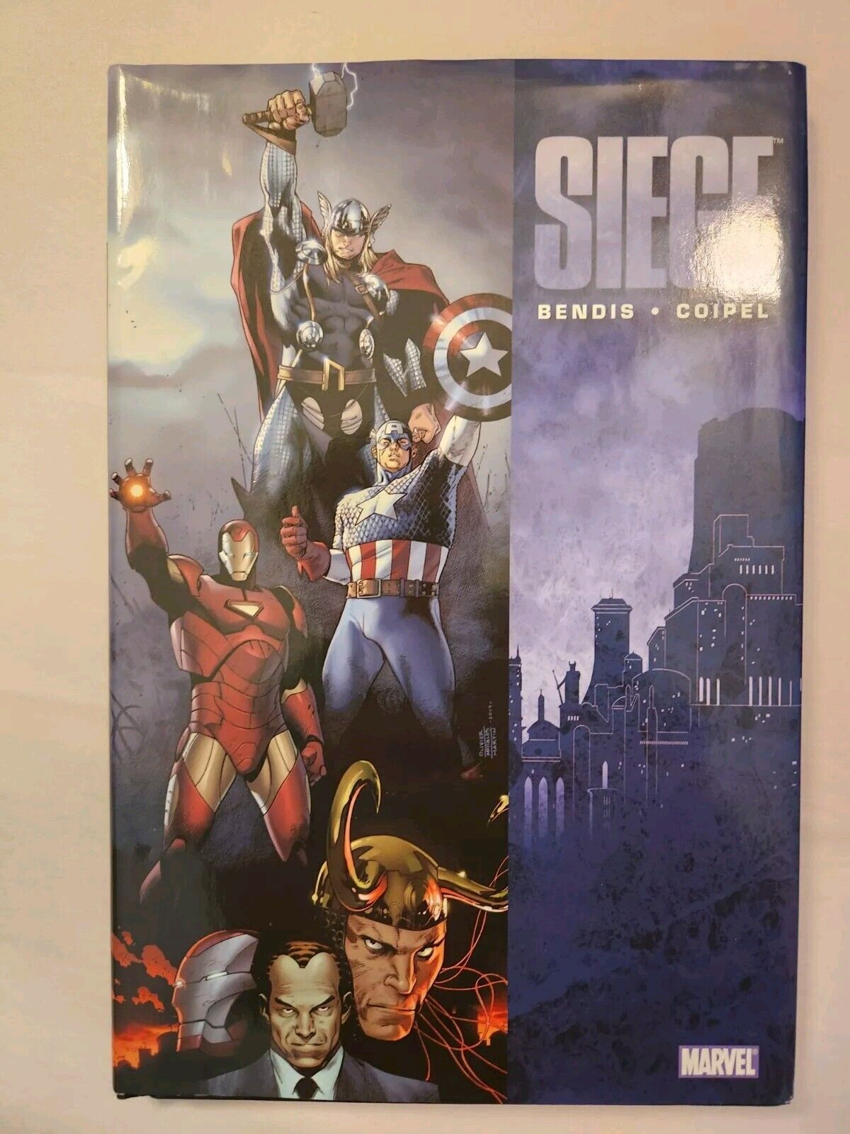 Siege by Brian Michael Bendis and Olivier Coipel Hardcover Marvel Cabal Avengers