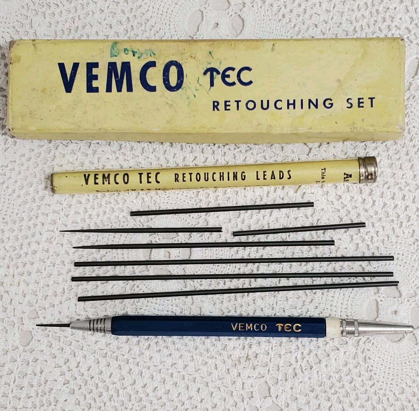 Vintage VEMCO TEC Retouching Set Box Pencil Leads Mid-century Nice Condition