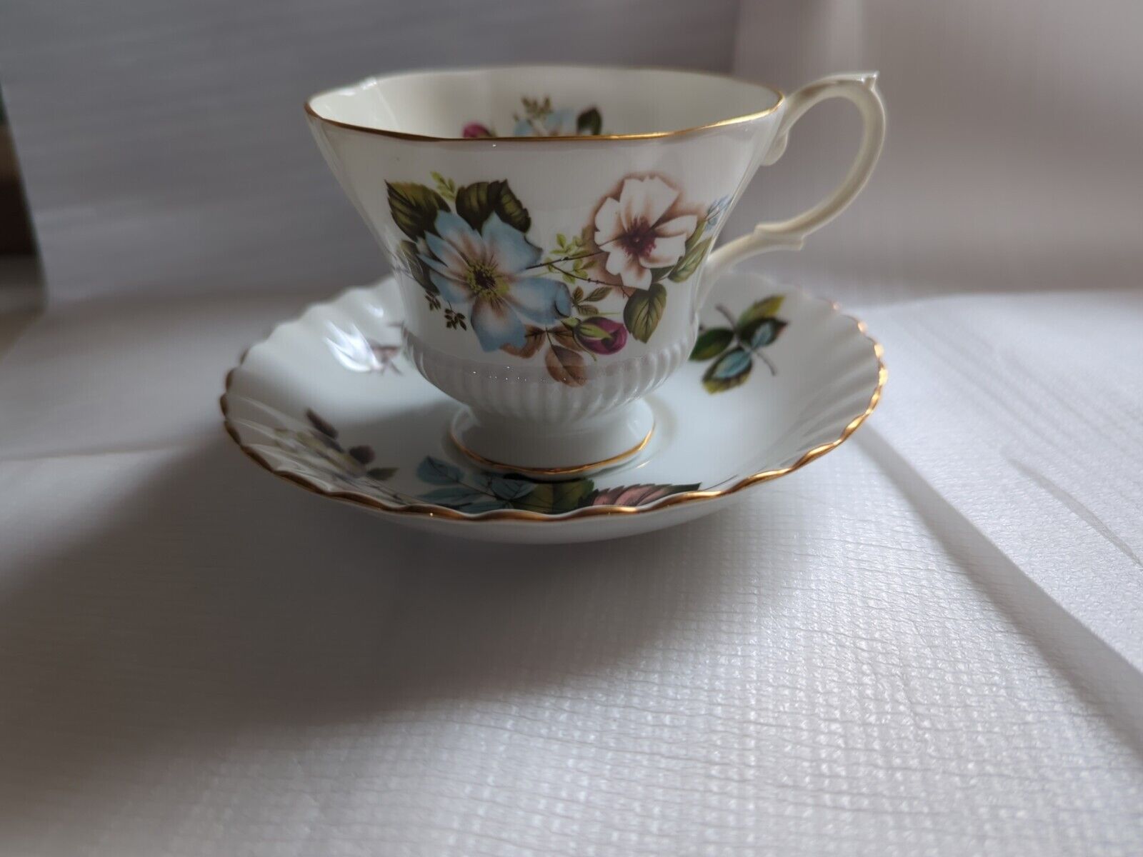 Vintage Royal Albert Bone China Teacup And Saucer Set Made In England 